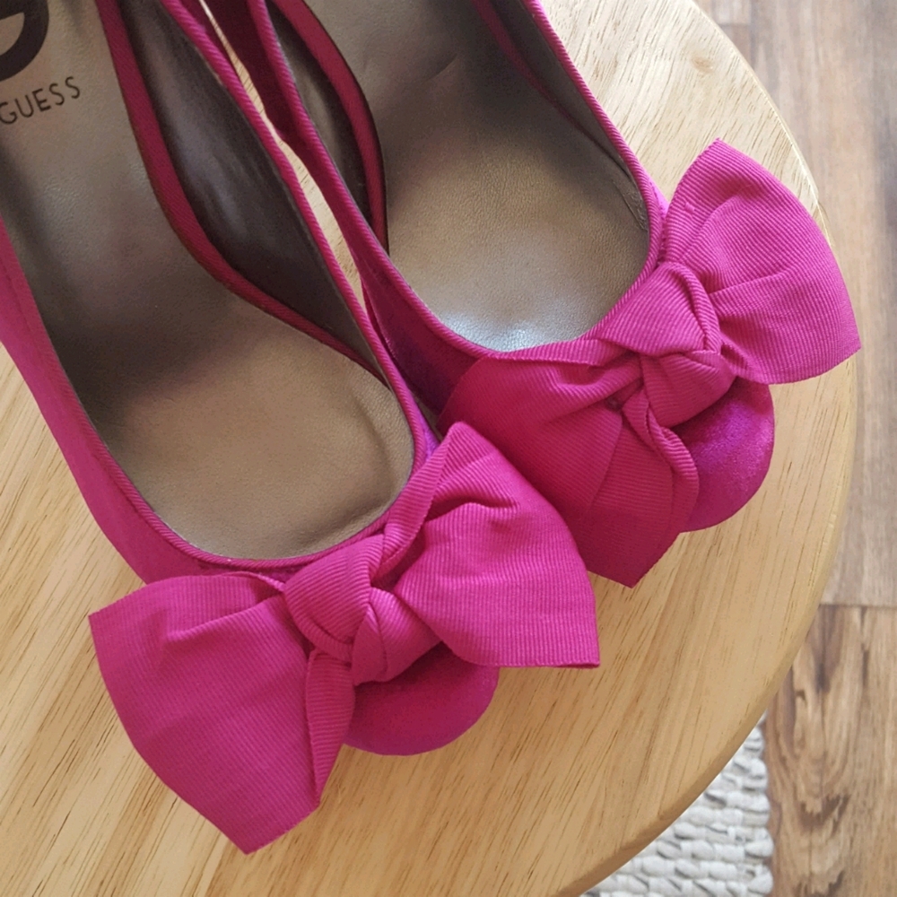Guess Heels NWOT